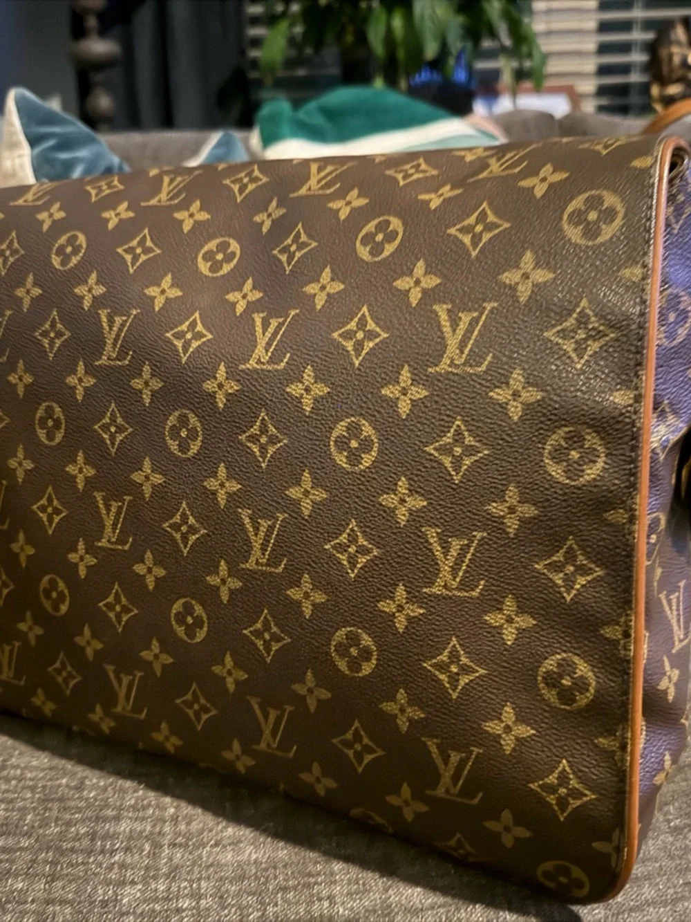 Louis Vuitton Monogram Canvas Abbesses Messenger Bag